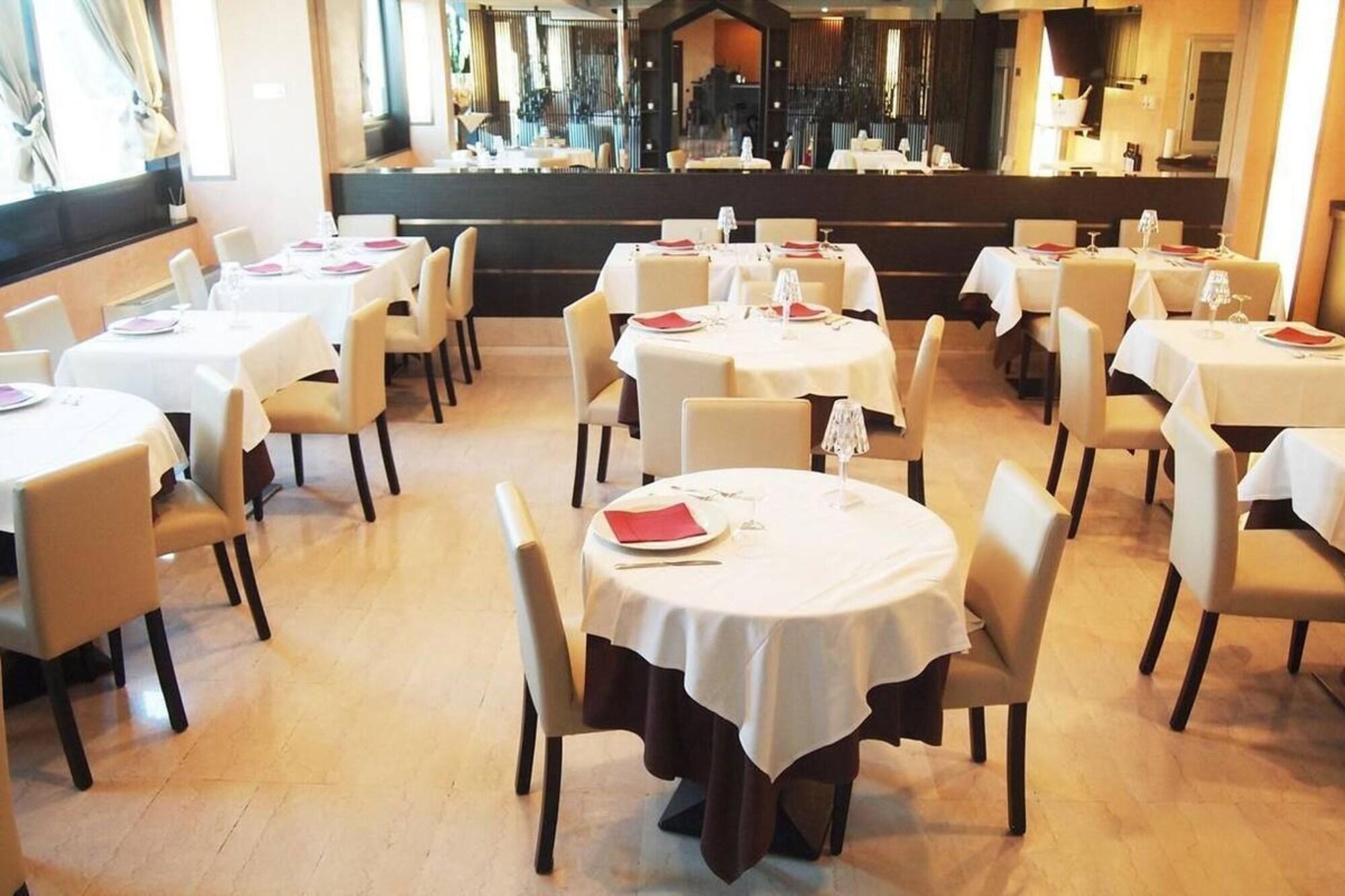 Golf Hotel Lainate Exterior foto